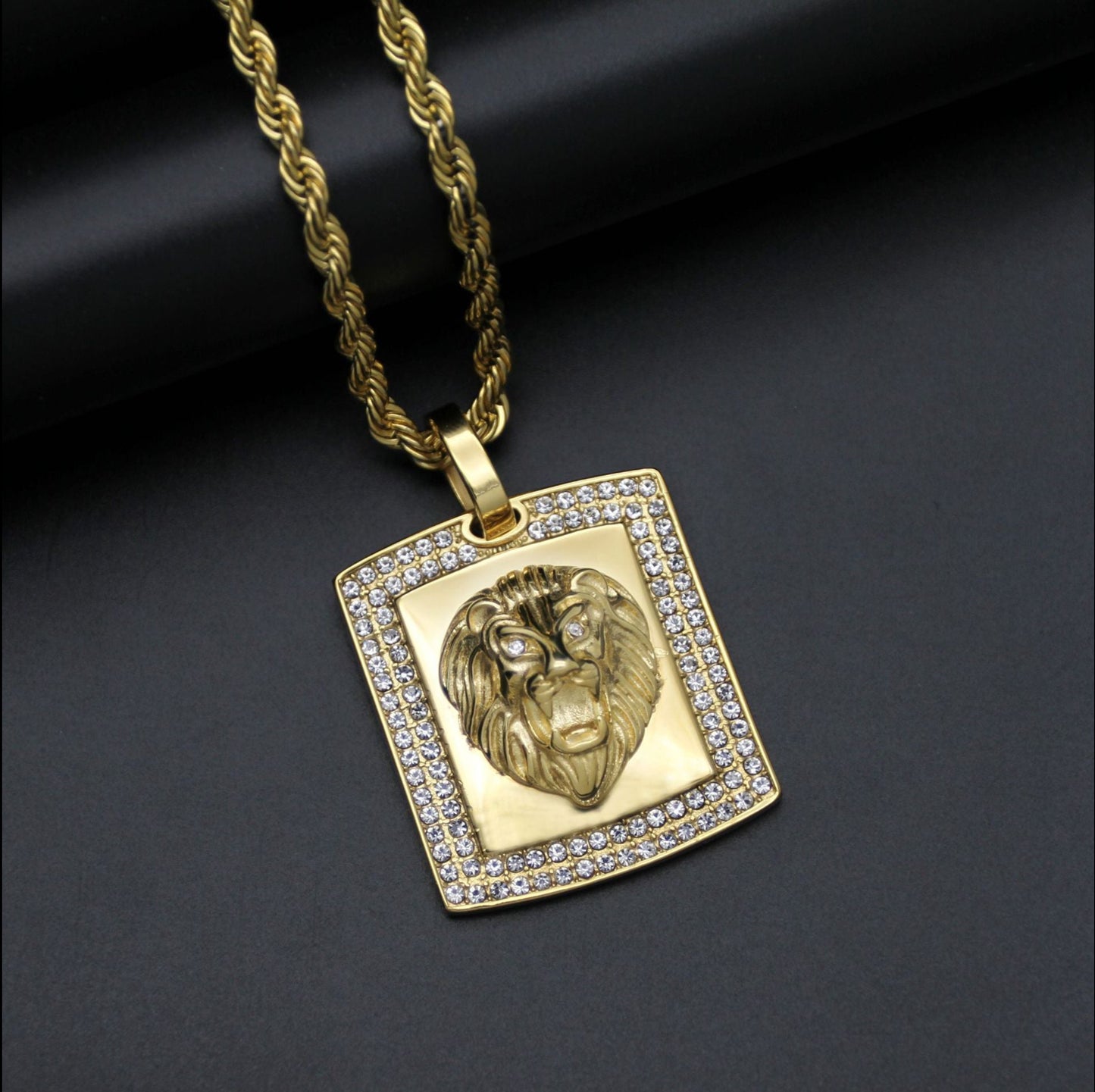 Lion Frame Pendant